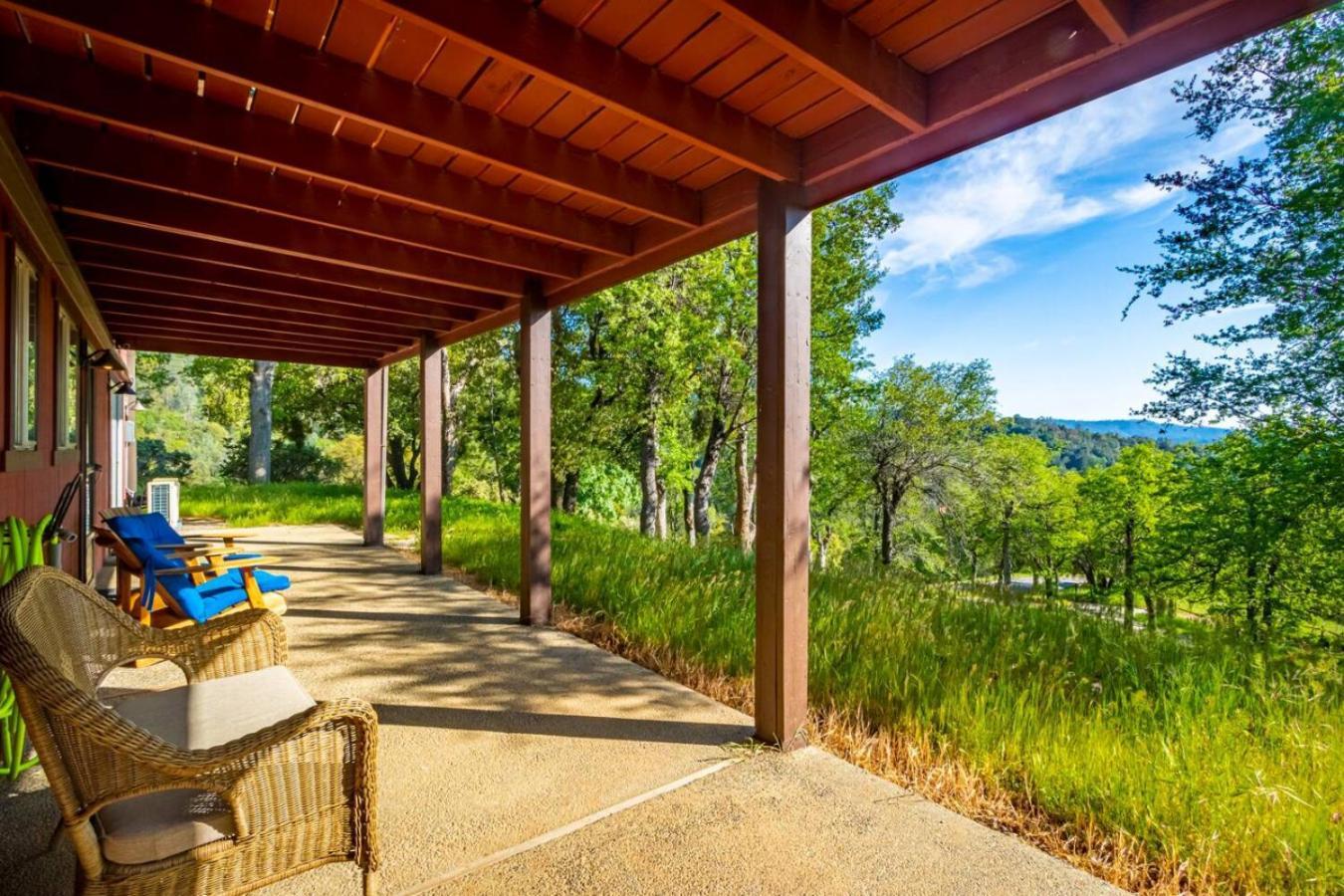 10-Acre Forest Villa, 20 Miles From Yosemite South 奥克赫斯特 外观 照片