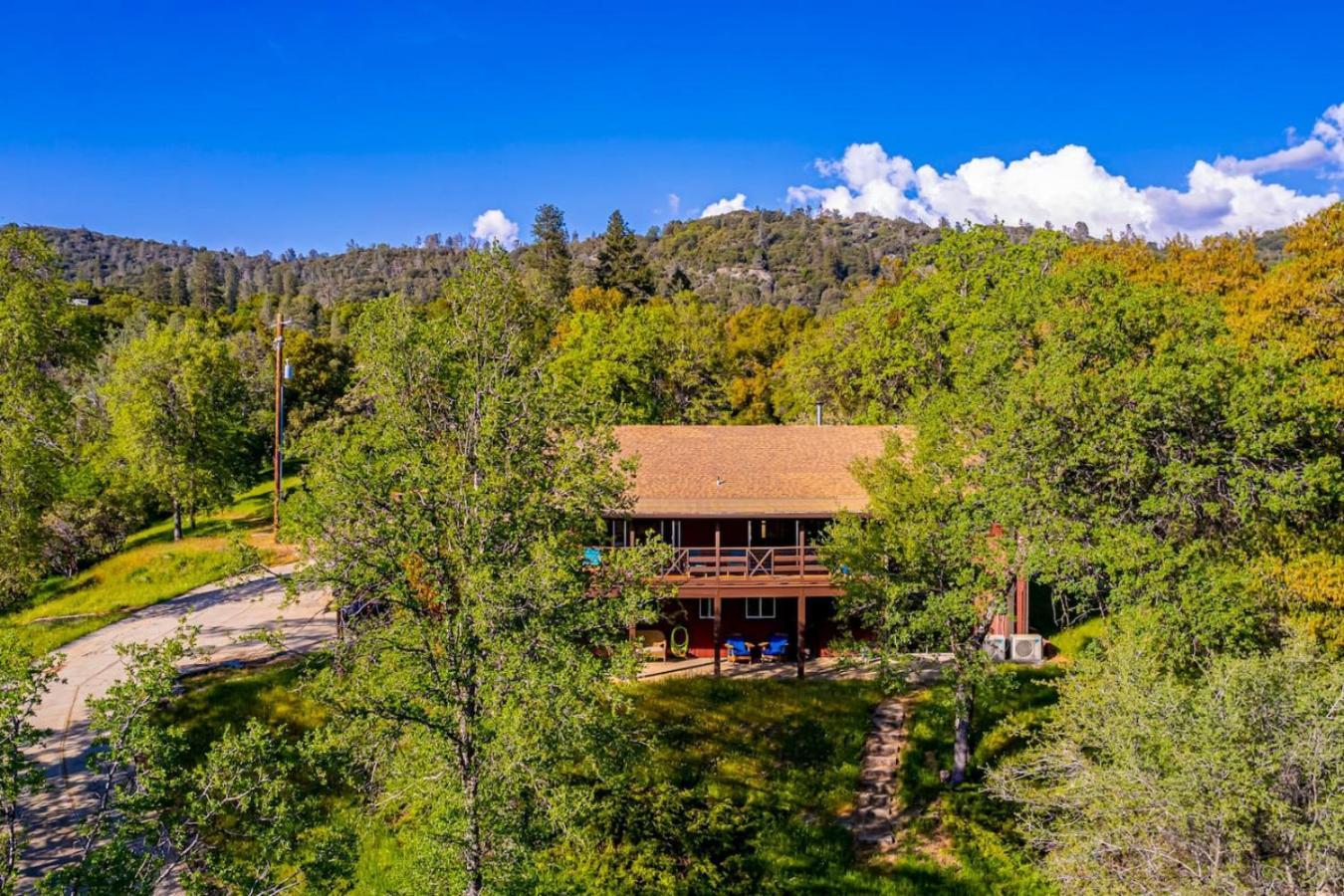 10-Acre Forest Villa, 20 Miles From Yosemite South 奥克赫斯特 外观 照片