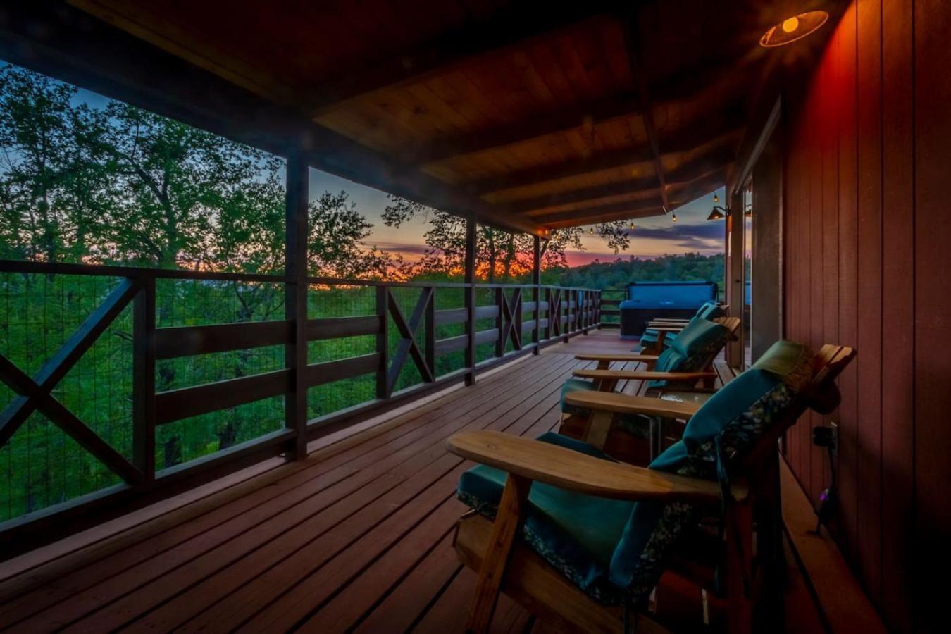 10-Acre Forest Villa, 20 Miles From Yosemite South 奥克赫斯特 外观 照片