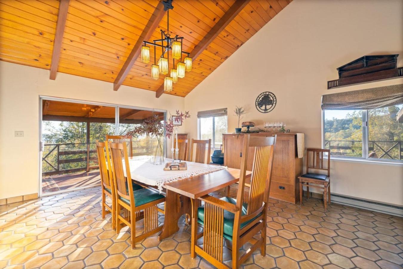10-Acre Forest Villa, 20 Miles From Yosemite South 奥克赫斯特 外观 照片
