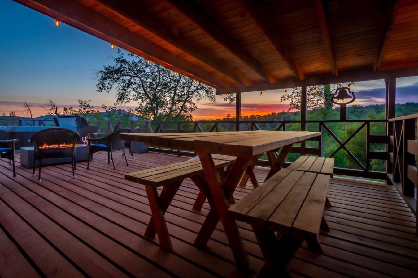 10-Acre Forest Villa, 20 Miles From Yosemite South 奥克赫斯特 外观 照片